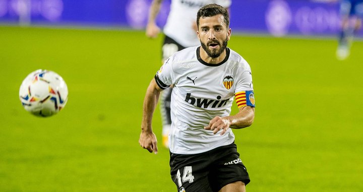 Thumbnail for Gayà peligra: el Valencia espera dejar al Barça sin lateral