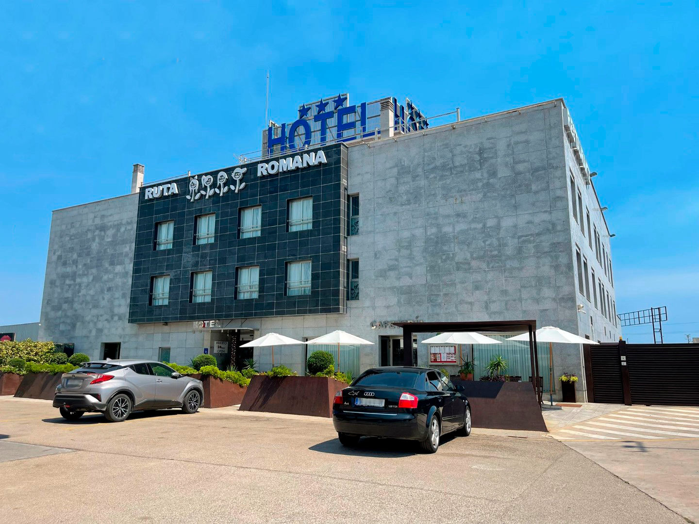 Descubre la magia del hotel en la ruta romana de Valencia