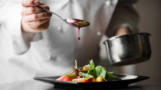 Guía completa para encontrar trabajo de cocinero en Valencia: Tips, consejos y oportunidades laborales