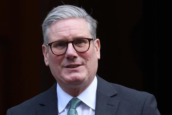 El primer ministro británico asegura que Putin deberá sentarse «tarde o temprano» en la mesa de negociación