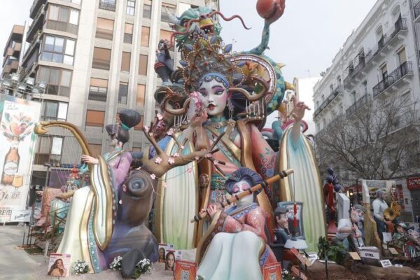 Falla Reino de València-Duque de Calabria 2025