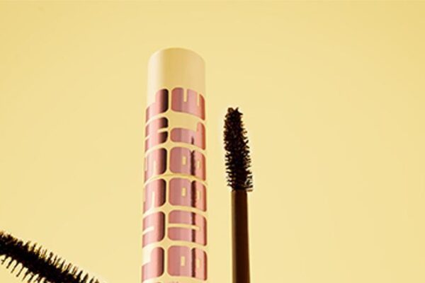 Colossal Bubble Mascara de Maybelline New York.